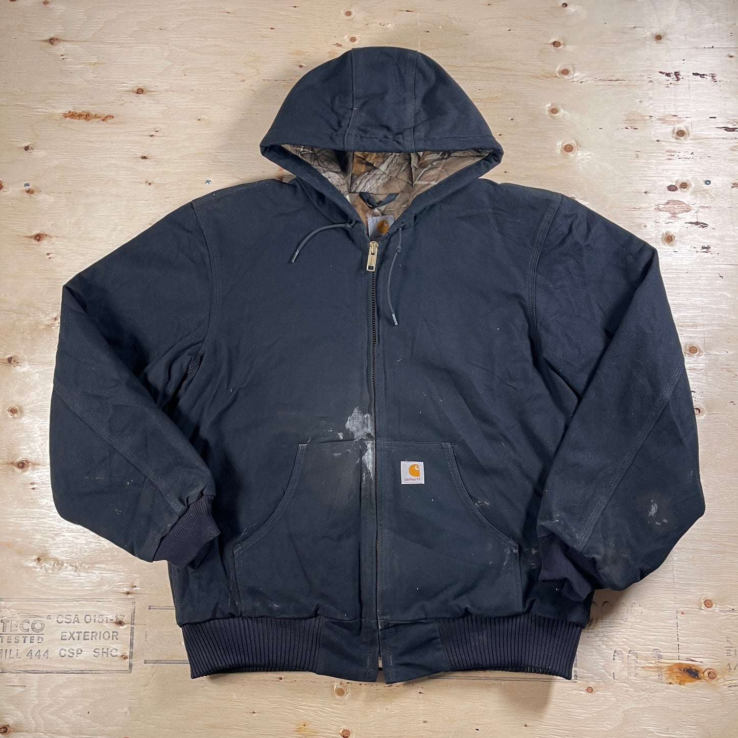 Black Carhartt Hooded Active Jacket w/ Real Tree Lining - Medium